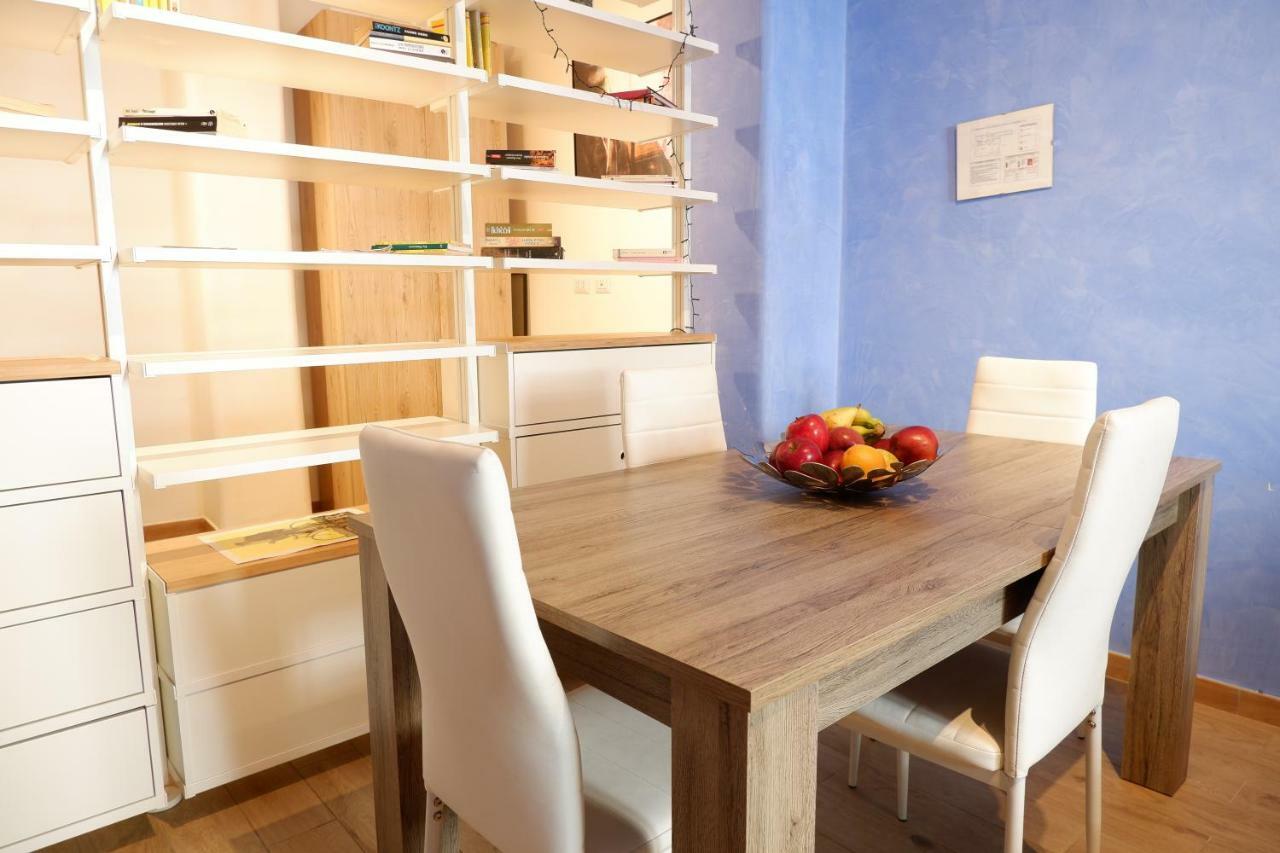 The Blue Strawberry House In San Giovanni Roma מראה חיצוני תמונה